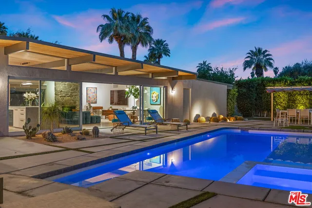 $16,000 | 207 North Debby Drive, Palm Springs, CA 92262