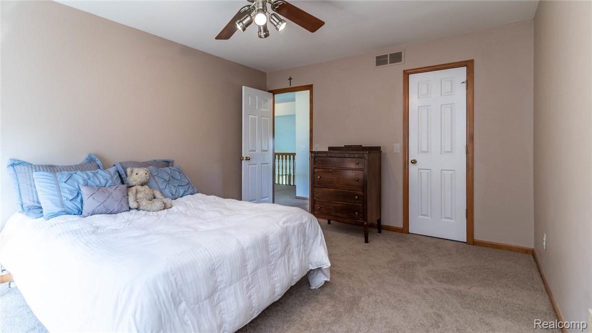 46550 Mornington Road Canton, MI 48188 - Photo 37 of 60 4 BEDROOM COLONIAL