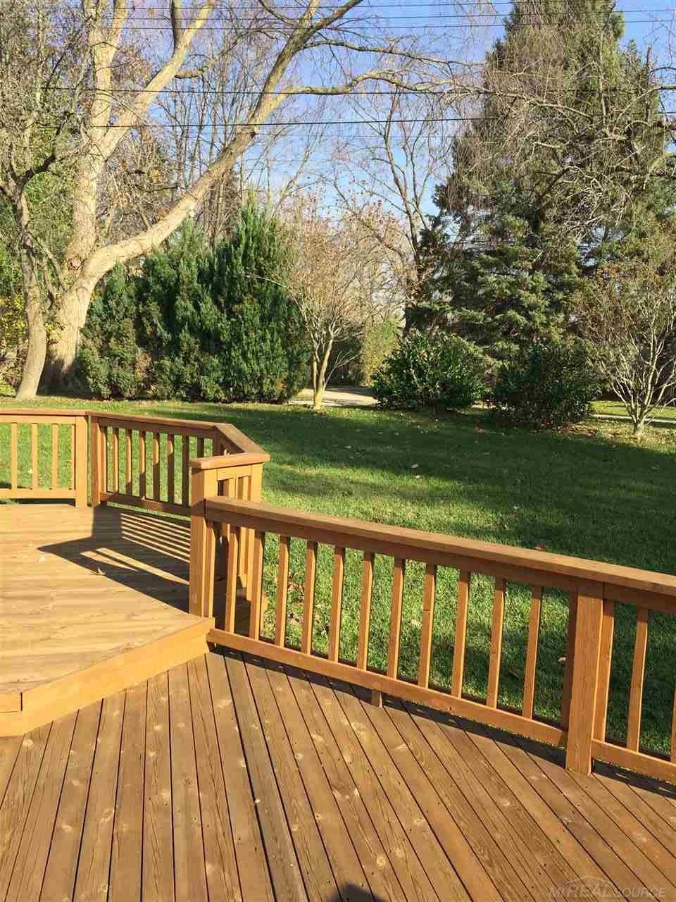 919 Stag Ridge Road Rochester Hills, MI 48309 - Photo 14 of 16
