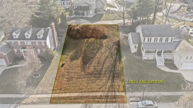 $99,000 | 5220 Autumnwinds Drive, St. Louis, MO 63129