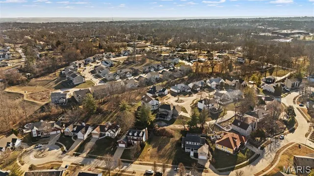 $99,000 | 5220 Autumnwinds Drive, St. Louis, MO 63129