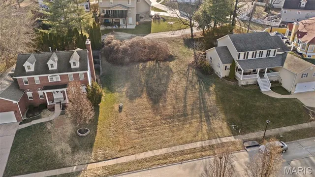 $99,000 | 5220 Autumnwinds Drive, St. Louis, MO 63129