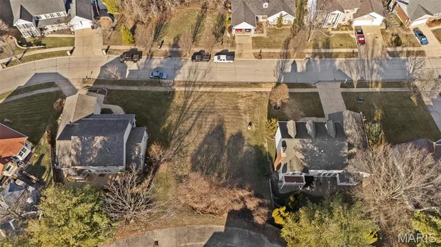 $99,000 | 5220 Autumnwinds Drive, St. Louis, MO 63129