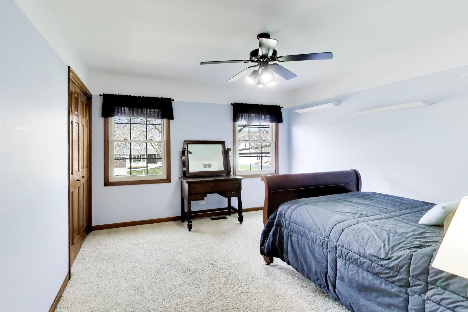 1528 Sequoia Road Naperville, IL 60540 - Photo 20 of 34 Gallery Image 20