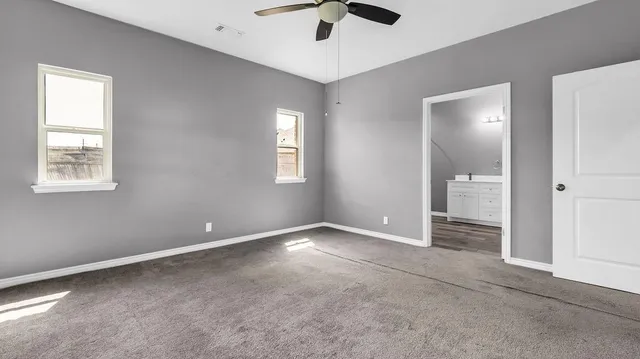 $299,000 | 702 Dixie Lane, Whitewright, TX 75491