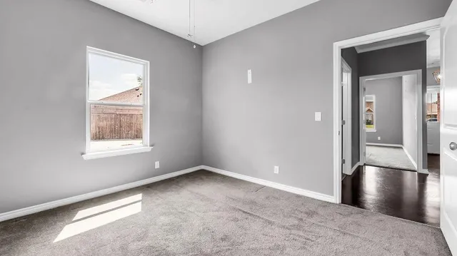 $299,000 | 702 Dixie Lane, Whitewright, TX 75491