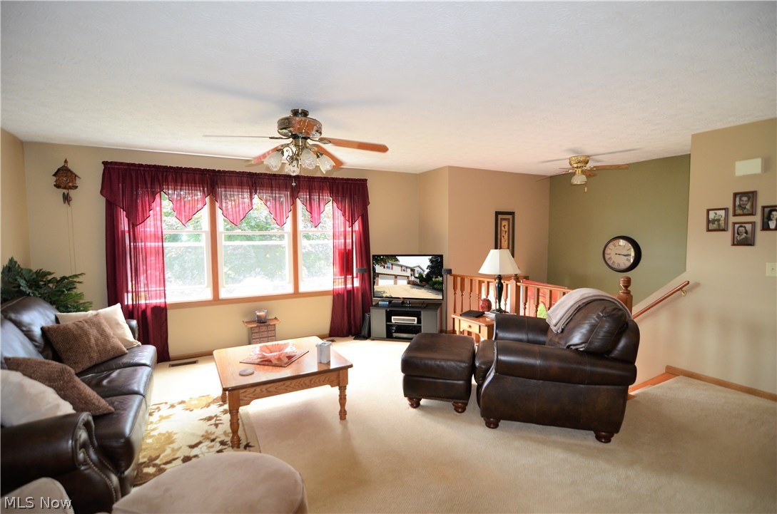 8658 Weaver Road Ravenna, OH 44266 - Photo 3 of 26 Gallery Image 3
