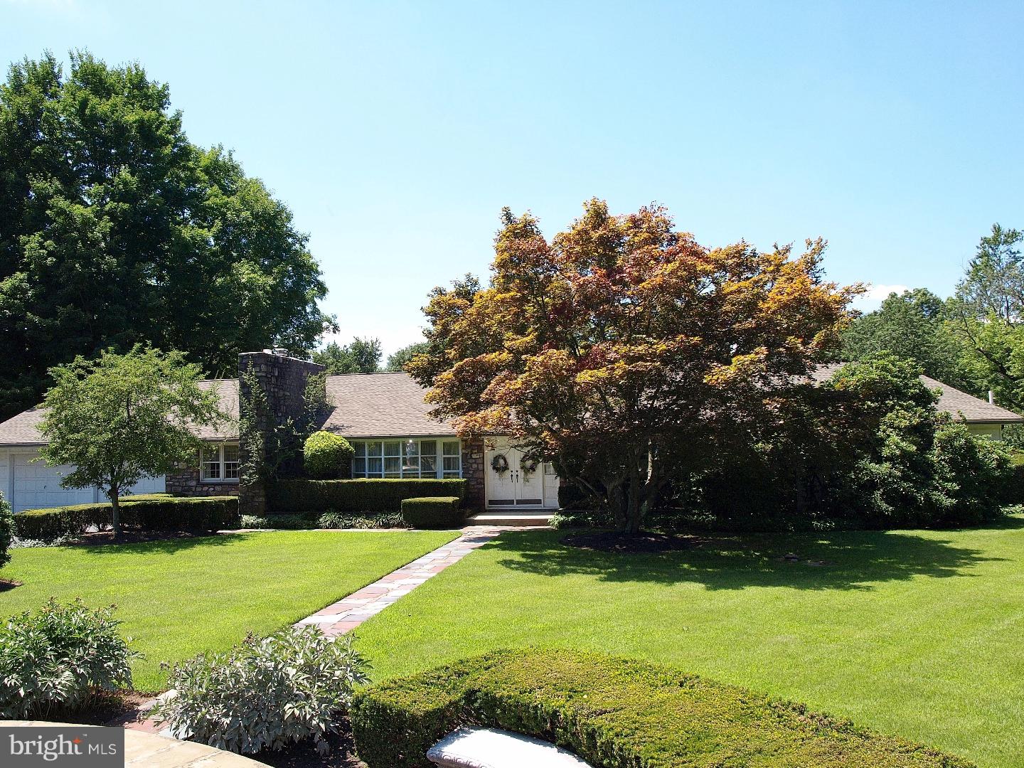 600 Spring Valley Road Doylestown, PA 18901 - Photo 2 of 23