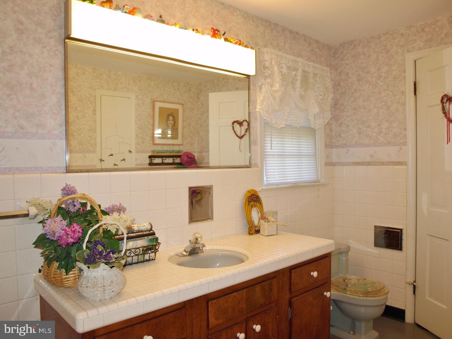 600 Spring Valley Road Doylestown, PA 18901 - Photo 17 of 23