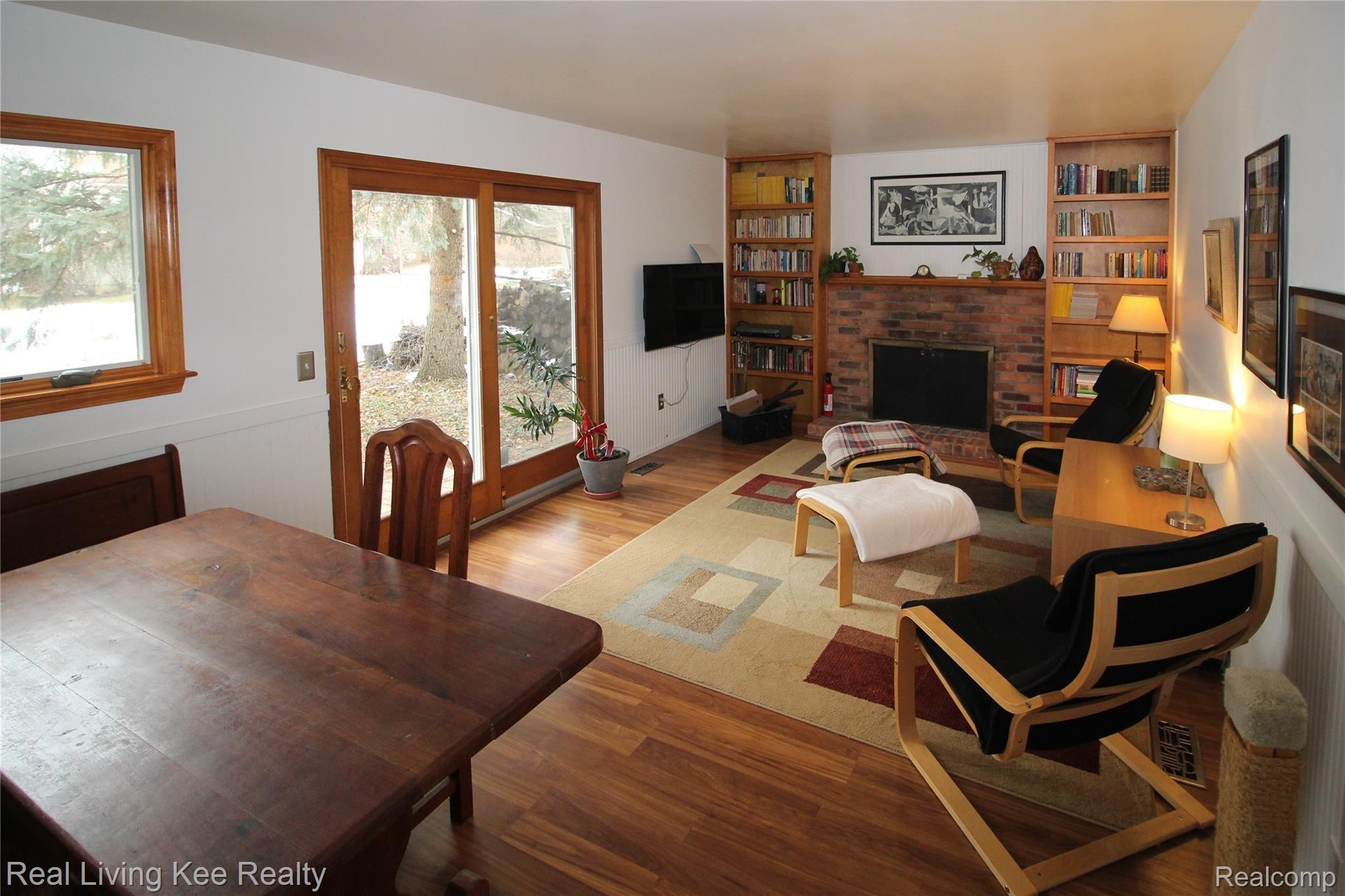 1577 Deerhurst Lane Rochester, MI 48307 - Photo 18 of 45 IMG_5956.jpg