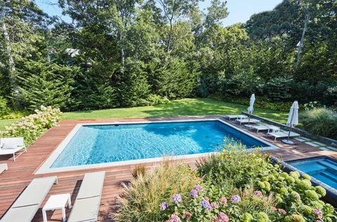 6 Bay Inlet Road, East Hampton, NY 11937