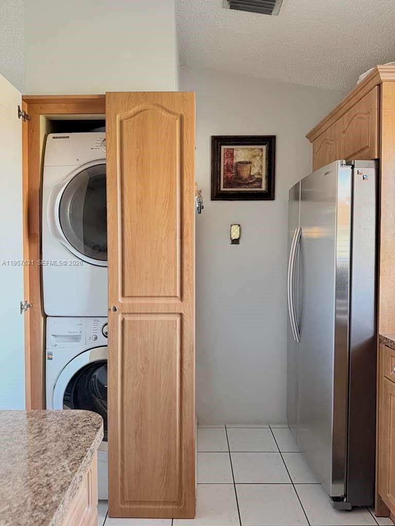 10017 West Okeechobee Road, Unit 201 Hialeah Gardens, FL 33016 - Photo 32 of 34