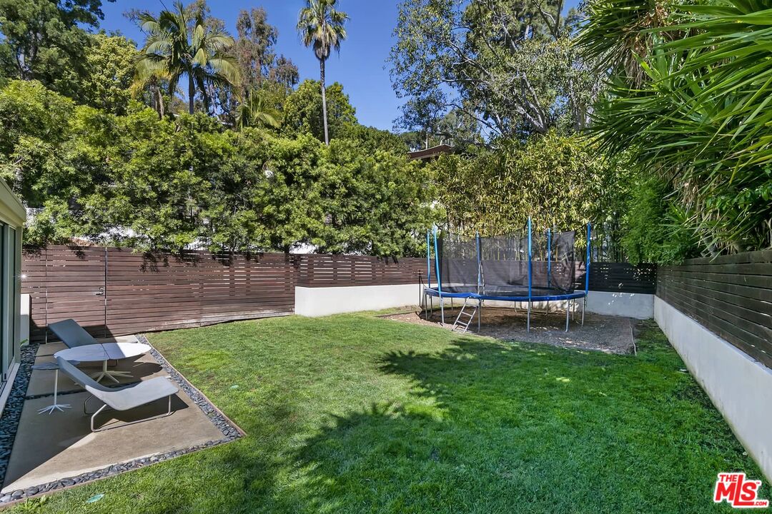 12310 Rochedale Lane Los Angeles, CA 90049 - Photo 27 of 53