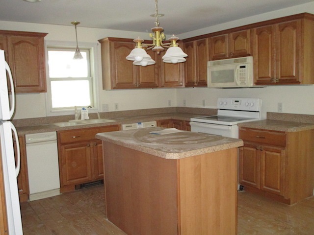 585 Cherry Valley Road Gilford, NH 03249 - Photo 5 of 14 Gallery Image 5