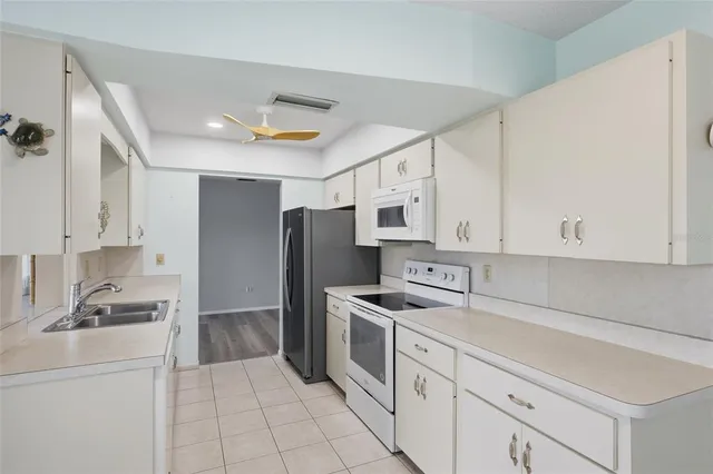 $230,000 | 3905 Joyce Drive, Bradenton, FL 34208