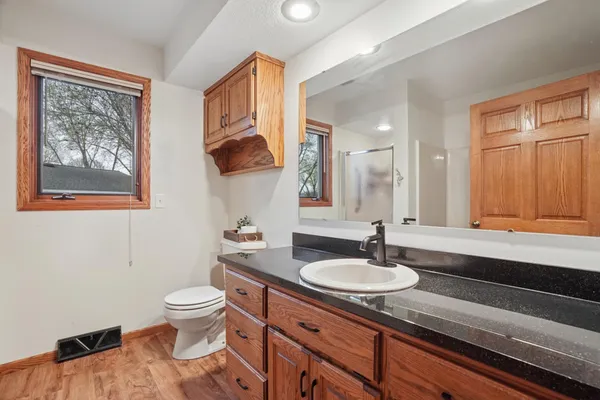 $344,900 | 714 East Crescent Lane, Litchfield, MN 55355
