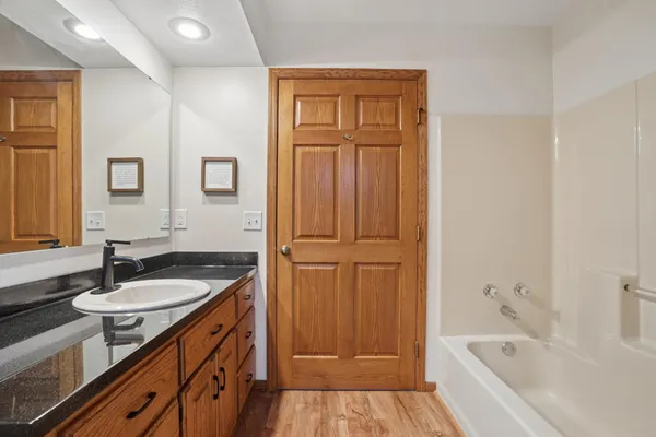 $344,900 | 714 East Crescent Lane, Litchfield, MN 55355