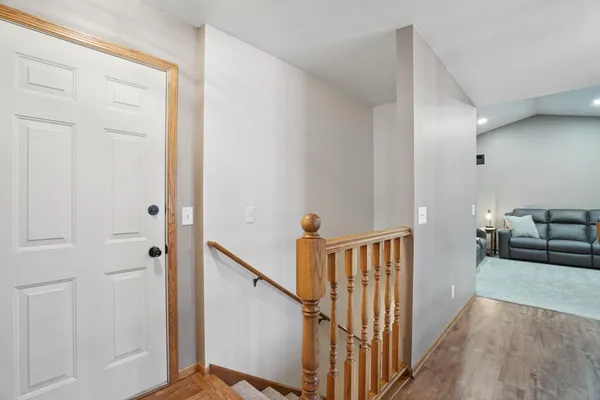 $344,900 | 714 East Crescent Lane, Litchfield, MN 55355
