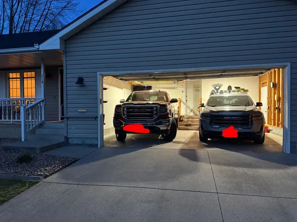 $344,900 | 714 East Crescent Lane, Litchfield, MN 55355