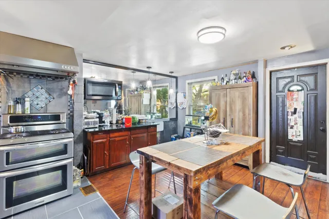 $244,900 | 3733 South 57th Avenue, Cicero, IL 60804