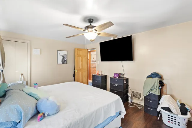 $244,900 | 3733 South 57th Avenue, Cicero, IL 60804