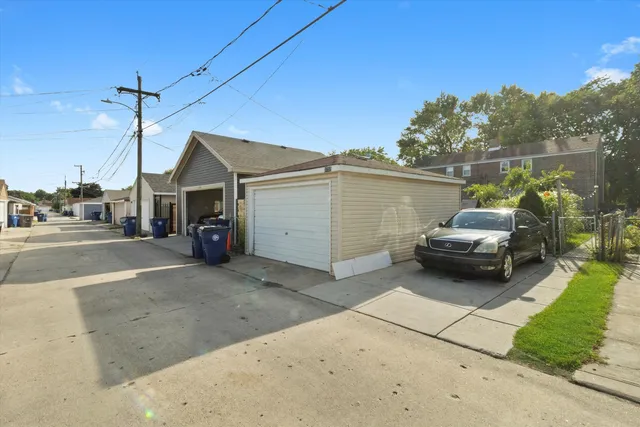 $244,900 | 3733 South 57th Avenue, Cicero, IL 60804