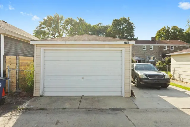 $244,900 | 3733 South 57th Avenue, Cicero, IL 60804