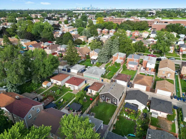 $244,900 | 3733 South 57th Avenue, Cicero, IL 60804