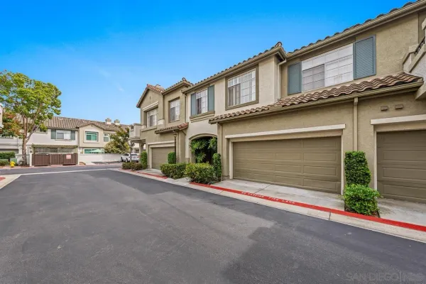 $799,900 | 12520 Heatherton Court, Unit 3, San Diego, CA 92128