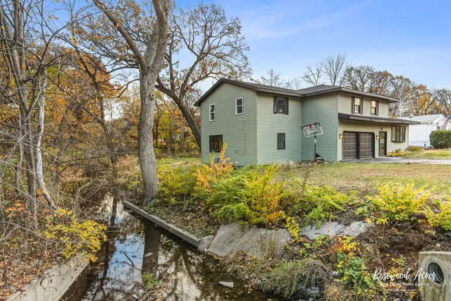 a house view with a outdoor space