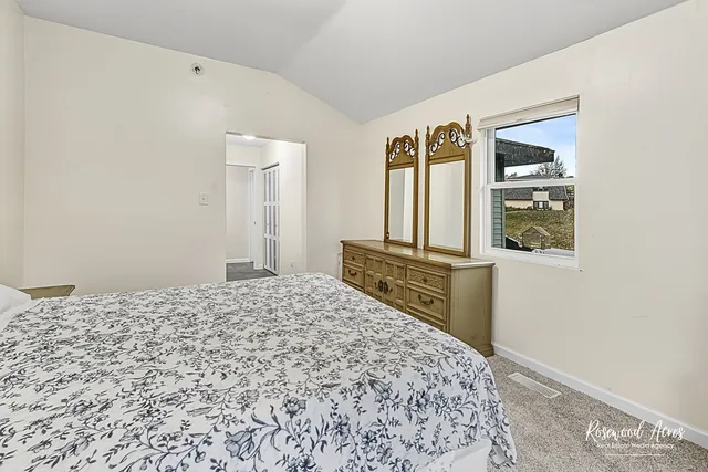 $427,900 | 328 North Brookshore Drive, Shorewood, IL 60404