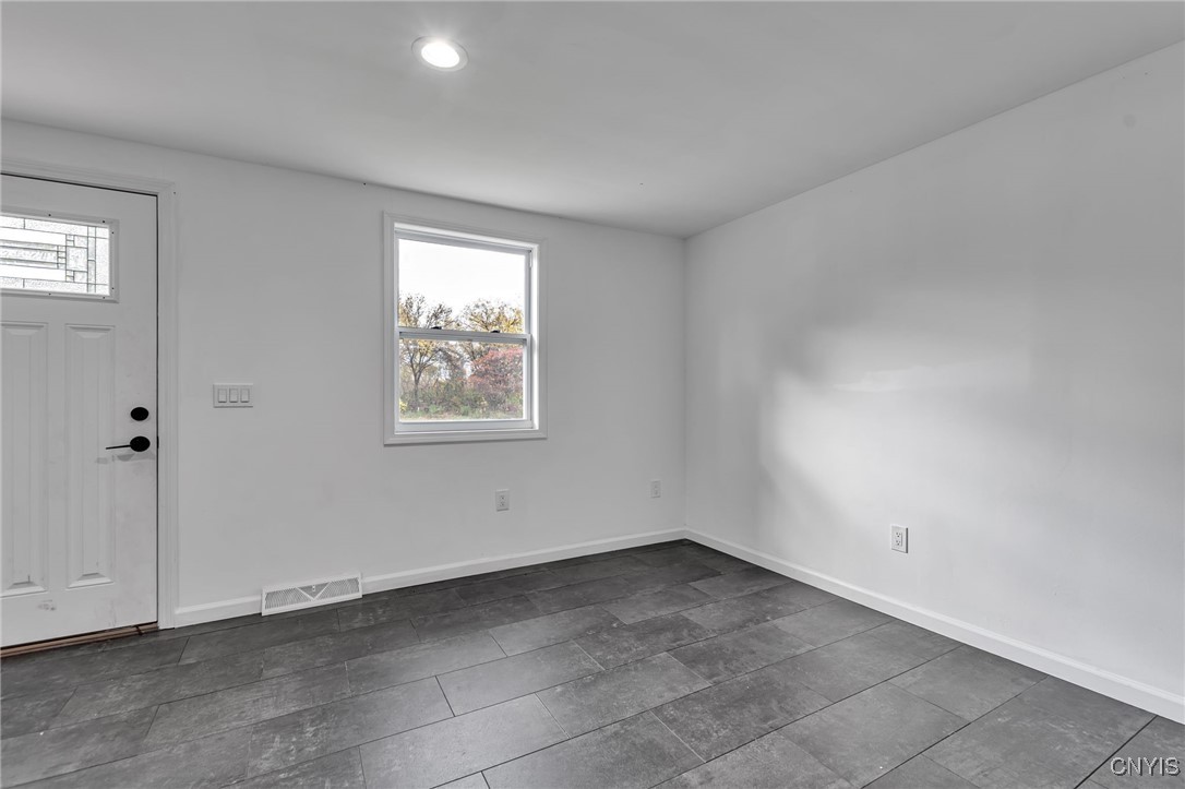 4710 Cottage Road Royalton, NY 14067 - Photo 16 of 45