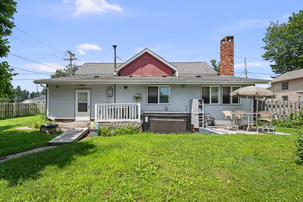 1408 13th Street Viola, IL 61486 - Photo 37 of 40