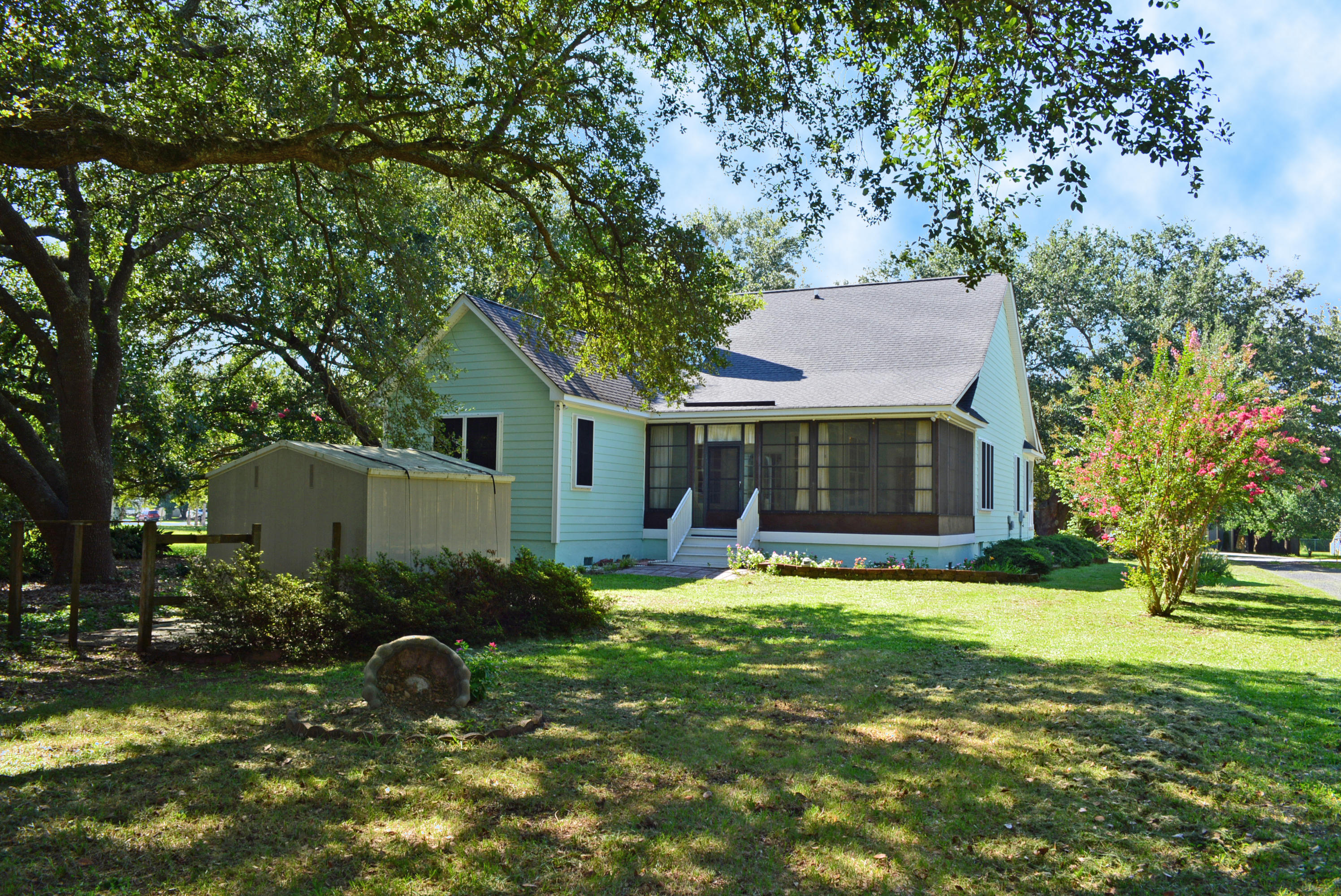 1463 Fort Lamar Road Charleston, SC 29412 - Photo 19 of 23 1463 Fort Lamar