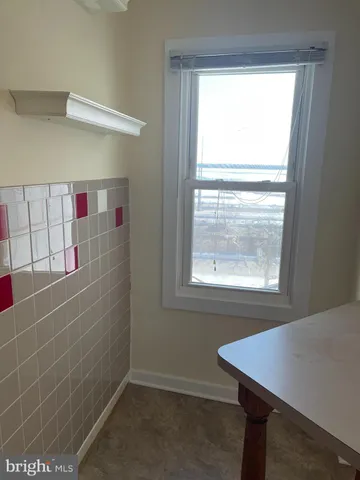 $1,700 | 5215 Le Parc Drive, Unit 8, Wilmington, DE 19809