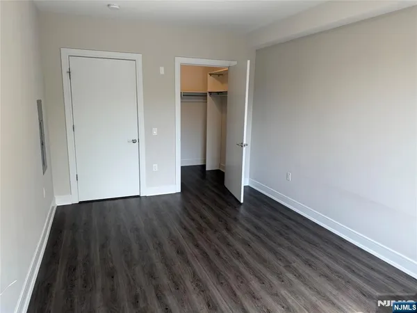 $3,095 | 470 Main Street, Unit 610, Fort Lee, NJ 07024
