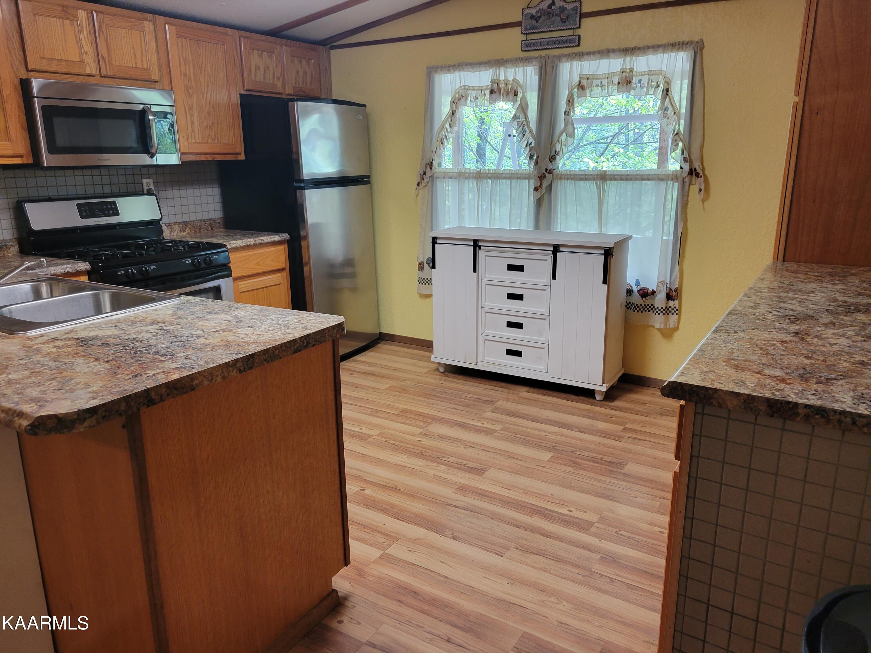 2226 Litton Road Oneida, TN 37841 - Photo 12 of 20 20220430_170226