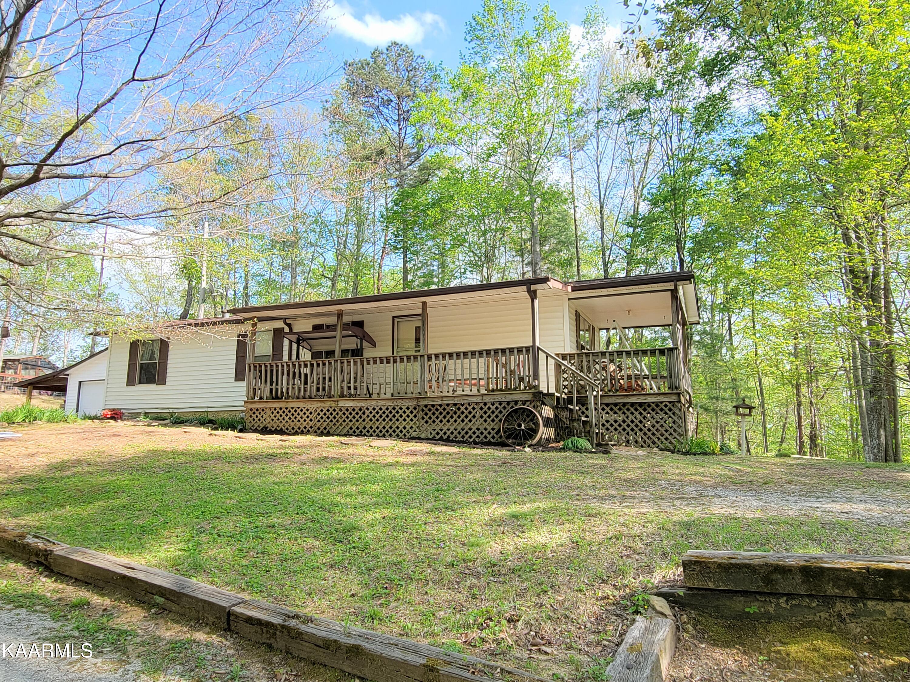2226 Litton Road Oneida, TN 37841 - Photo 3 of 20 20220430_171957