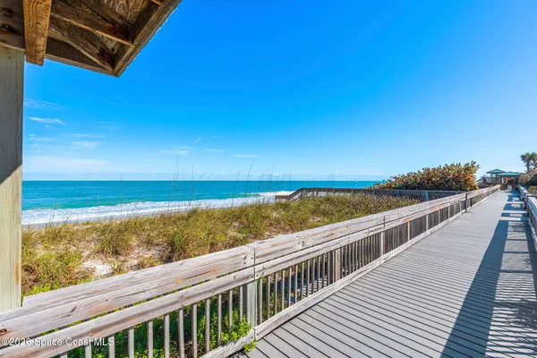 $2,600,000 | 9300 Florida A1A, Vero Beach, FL 32963