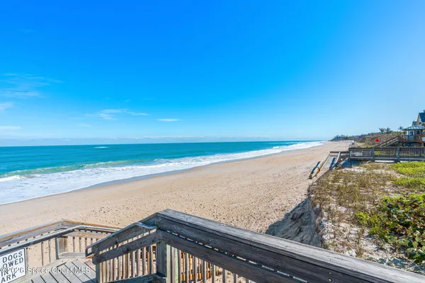$2,600,000 | 9300 Florida A1A, Vero Beach, FL 32963