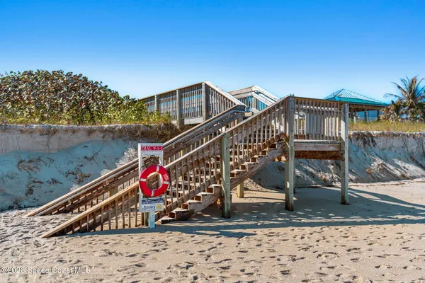 $2,600,000 | 9300 Florida A1A, Vero Beach, FL 32963
