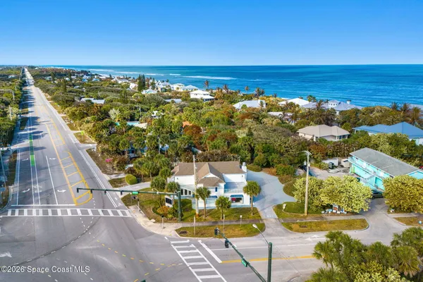 $2,600,000 | 9300 Florida A1A, Vero Beach, FL 32963