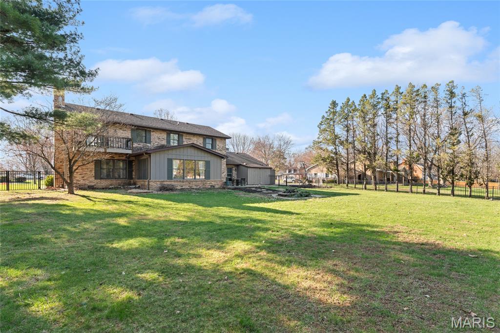 2 Lindenleaf Lane Belleville, IL 62223 - Photo 4 of 50