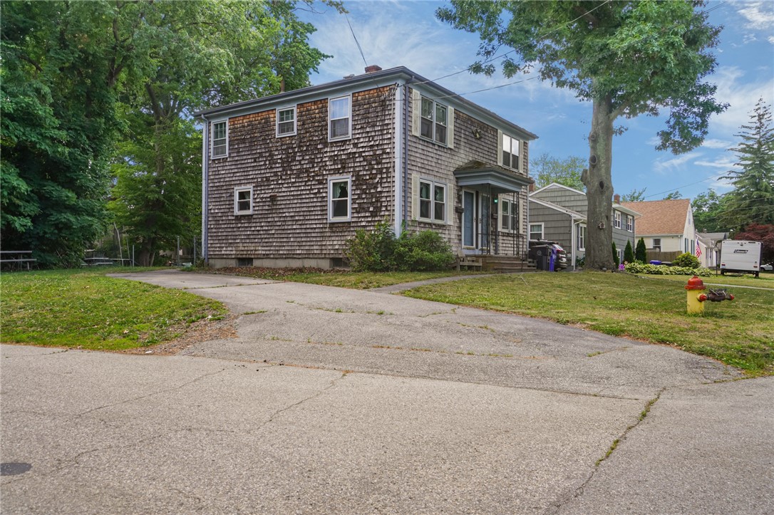 119 Rounds Avenue East Providence, RI 02915 - Photo 18 of 21