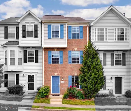 $570,000 | 4603 Flatlick Branch Drive, Chantilly, VA 20151
