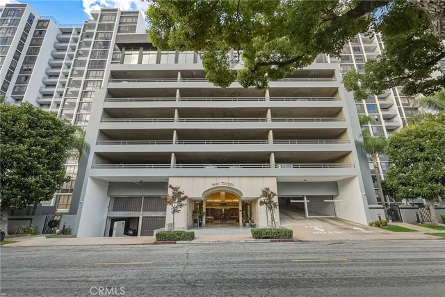 $879,000 | 345 Pioneer Drive, Unit 501, Glendale, CA 91203