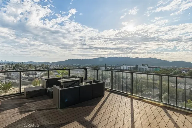 $879,000 | 345 Pioneer Drive, Unit 501, Glendale, CA 91203