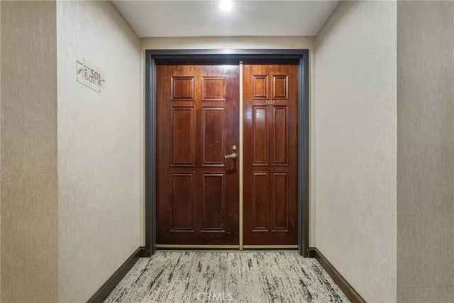 $879,000 | 345 Pioneer Drive, Unit 501, Glendale, CA 91203