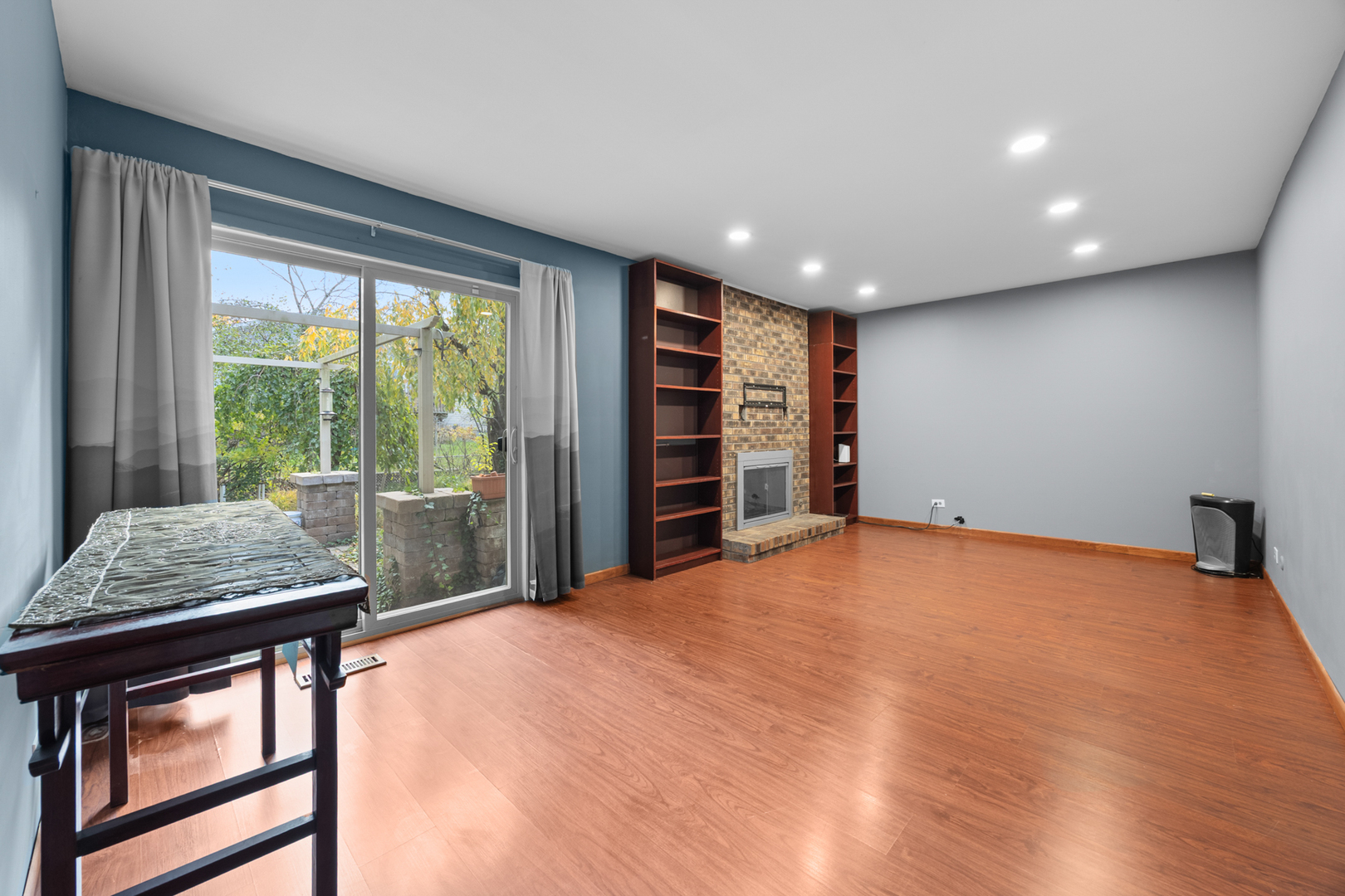 1567 California Street Elk Grove Village, IL 60007 - Photo 14 of 29 a view of an empty room with a window and kitchen view