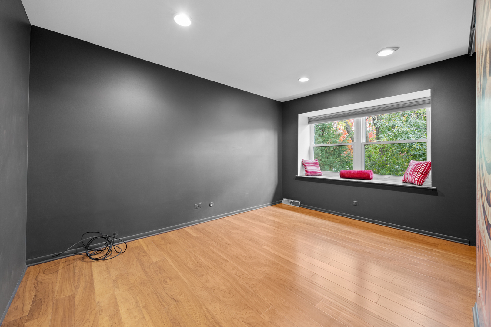 1567 California Street Elk Grove Village, IL 60007 - Photo 20 of 29 a view of an empty room with a window